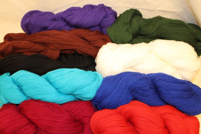 Hovedbilde Diehppe laiggit, garn til dusker og veving