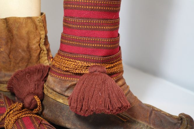 Hovedbilde Vuoddat/Herrebånd - Brun